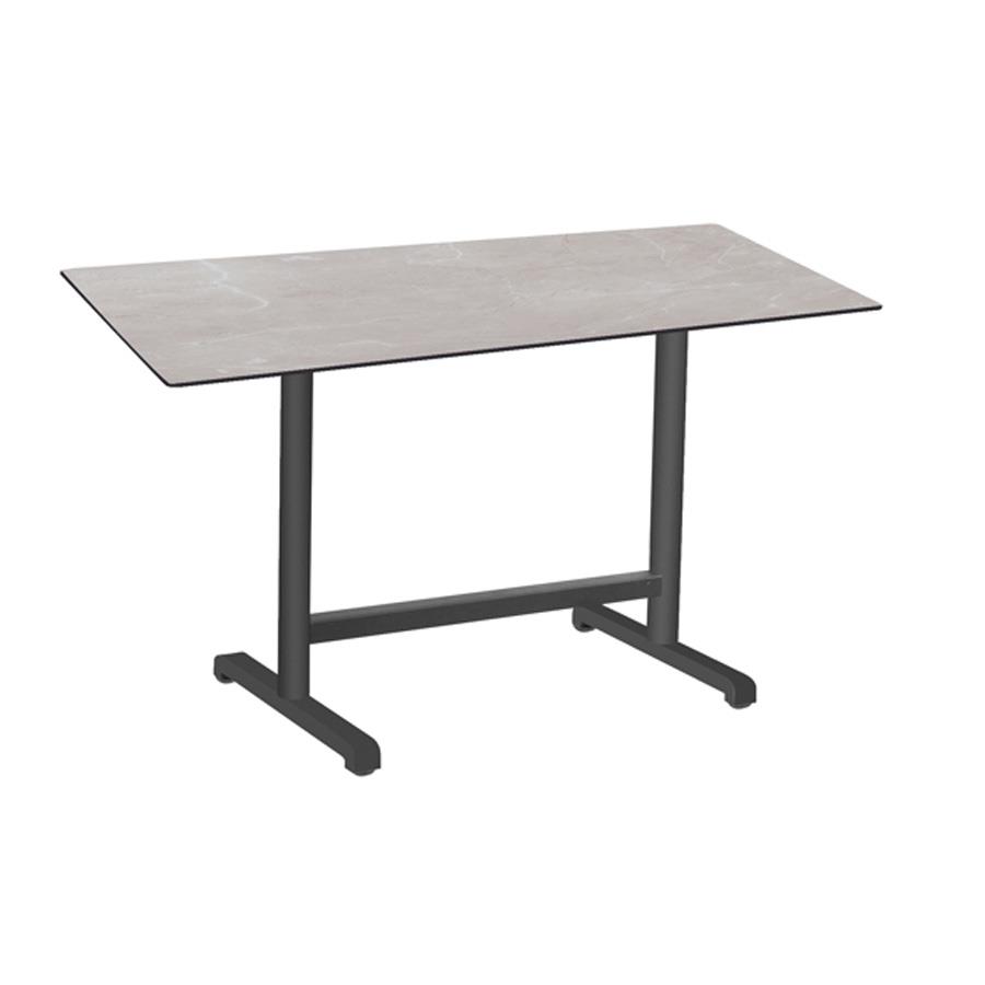 iki ayaklı kafe masası