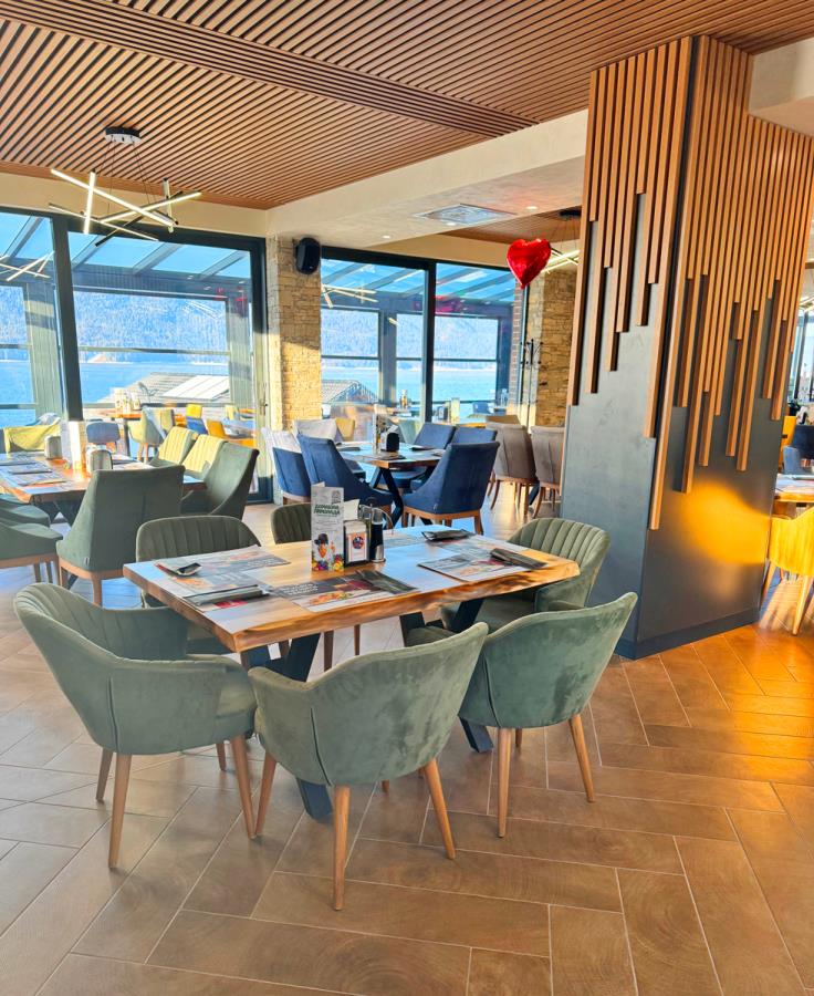 Lavalliere / BULGARİSTAN